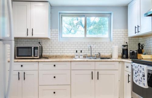 Sulphur Springs House | Cozy Home near Busch Gardens Adventure Island and USF