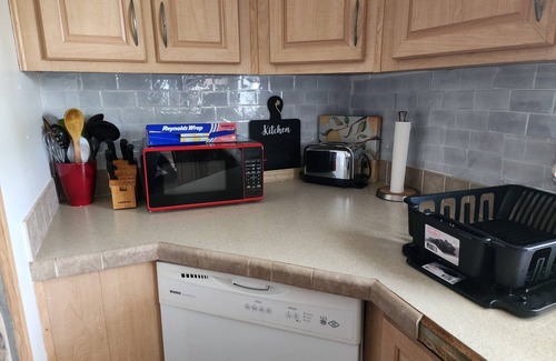 Pensacola House | Cozy Home Near Pensacola &Perdido Key Beaches, Next 2 NAS. Ideal 4Longterm stays