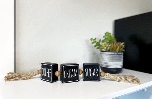 Visalia House | Cozy Home