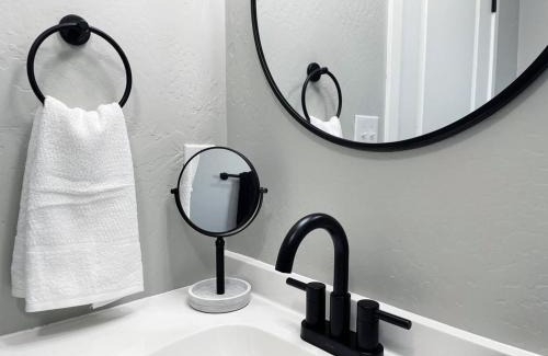 Visalia House | Cozy Home