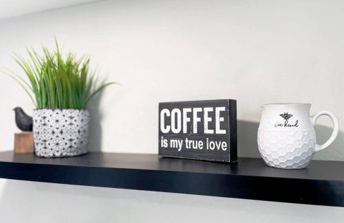 Visalia House | Cozy Home