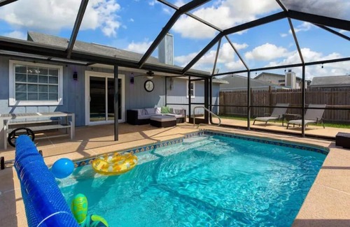Westside House | Cozy Home with Heated Private Pool and Pationn