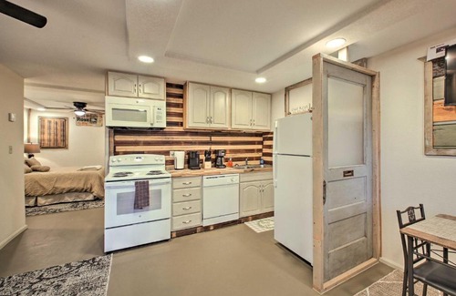 Piney Apartment | Cozy Hot Springs Studio with Boat Ramp Access!