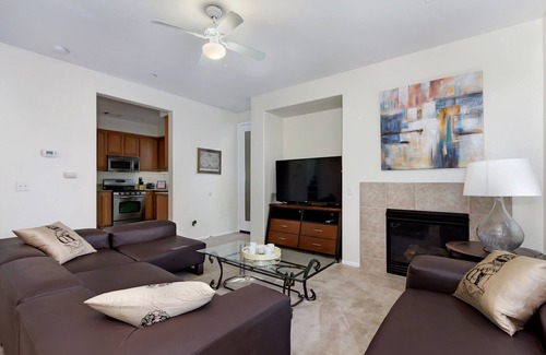 Riverside House | Cozy House In A Gated Community (Close To CBU)