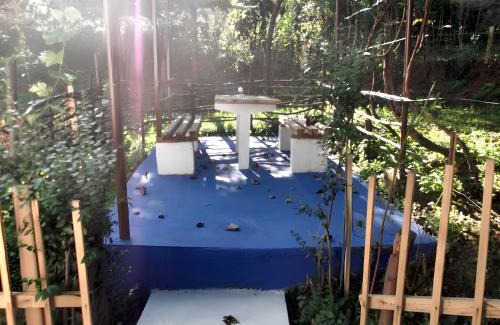 Busovaca House | Cozy House in Jazvine with Garden