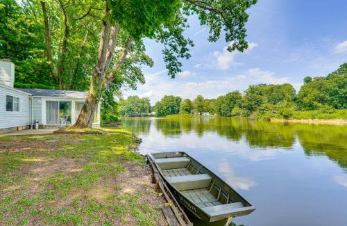 Stow House | Cozy House on Meadowbrook Lake Serene, Scenic!