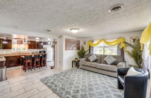 Stow House | Cozy House on Meadowbrook Lake Serene, Scenic!