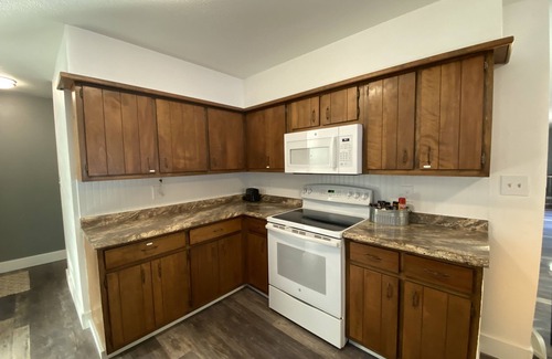 Horseshoe Bend House | Cozy house on the lake minutes from the golf course