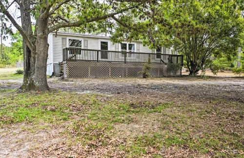 Olivia House | Cozy House with Huge Yard about 16 Mi to Fort Bragg