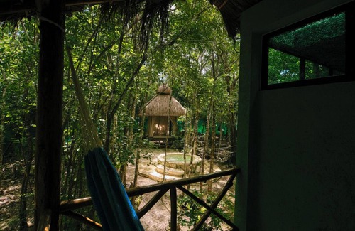 Cozumel Cabin | Cozy Jungle Retreat- Hot tub, Private Pool & Breakfast - 5 mins to Beach