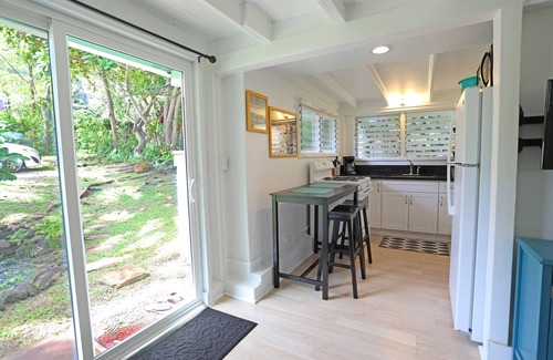 Ka'a'awa House | Cozy Kaaawa Studio with Mountain Views - 30 Day Min