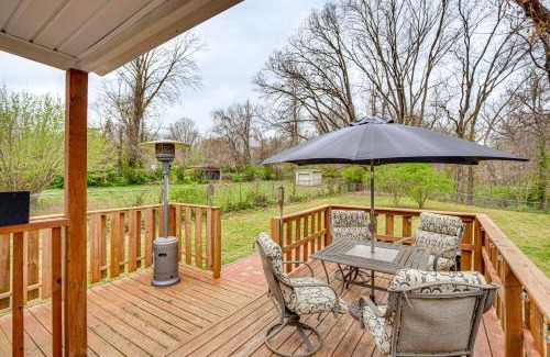 Kansas City House | Cozy Kansas City Home - 3 Mi to Worlds of Fun!