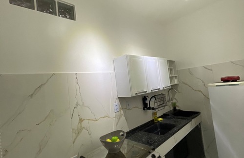 Jardim Alvorada House | Cozy kitnet/tiny house near UNIG University, air conditioning, WI-FI