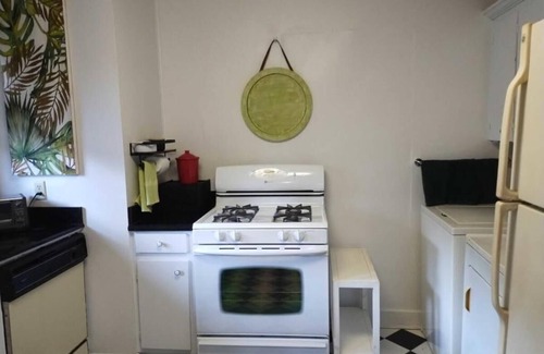 Freetown - Port Rico Apartment | Cozy Lafayette Apartment with Patio & Kitchen
