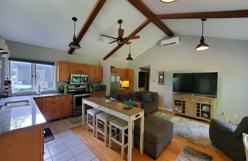 Berrien Springs House | Cozy Lake Chapin Guest House, Two Bedroom, One Bath Quiet Peaceful Setting