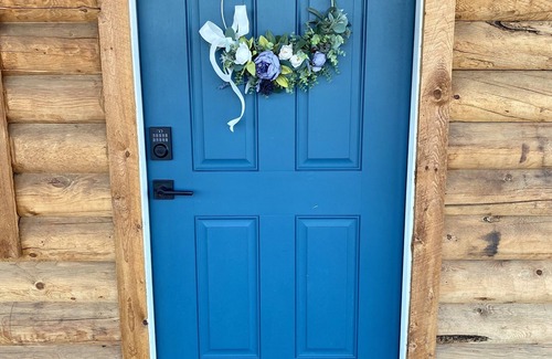 Red Lodge Cabin | Cozy Lazy Dog Cabin