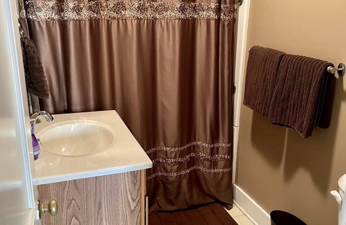 Dubuque House | Cozy little getaway in the heart of the city. A short drive from Galena.