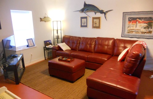 Old Town House | Cozy Living Close to the Beach