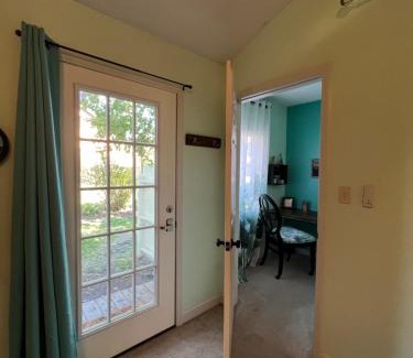 Myrtle Grove Apartment | Cozy loft with parking and private patio w/grill