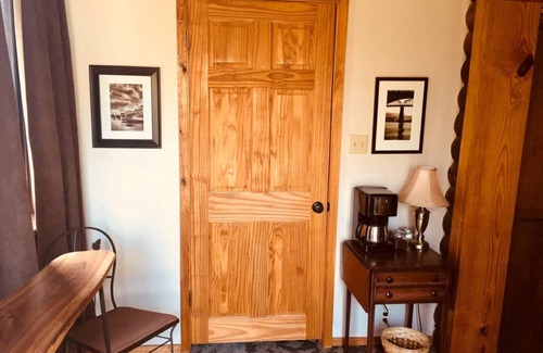 Lookout Mountain Cabin | Cozy Log Cabin (Apt.) on Lookout Mountain