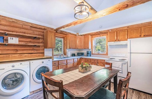 Wisconsin Dells Cabin | Cozy Log Cabin Nestled in the Pines but just Minutes to Everything!