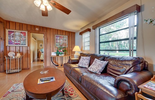 Lake Brant Cottage | Cozy Lutz Vacation Rental w/ Lake Access