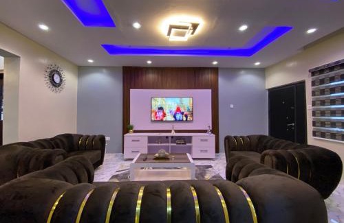 Sagamu Apartment | Cozy Luxury Apartments