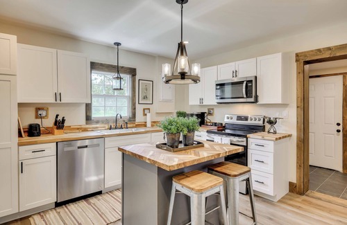 Aiken Cottage | Cozy Magnolia Cottage at Mill Race Farm, Bring your horse, 10 minutes to Aiken