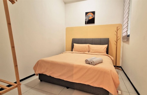 George Town Apartment | Cozy Minimalist Suite by SuperStay