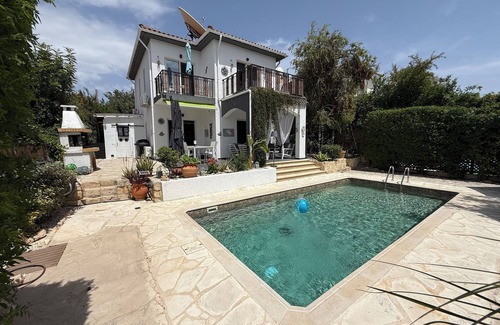 Peyia Town House | Cozy modern cottage -2 Bedroom. & Private Pool-5min to Coral Bay