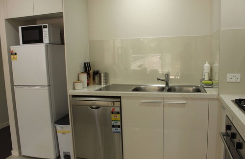 Wahroonga Apartment | Cozy Modern Home With Free parking