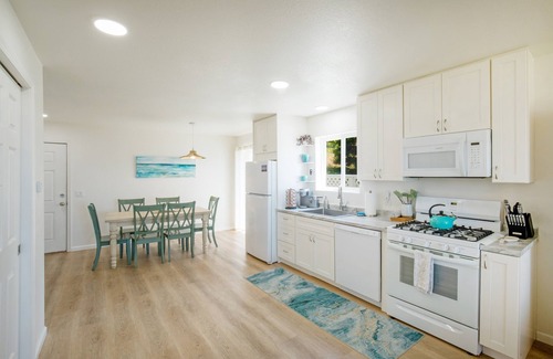 Shelter Cove House | Cozy Oceanview Hideaway#1 on Golf Course/Airport