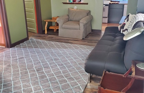 Harlowton Cottage | Cozy one bedroom, newly remodeled.