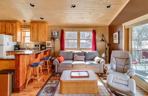 Ouray Cabin | Cozy Ouray Hideaway: Mountain Views, Steps to Main