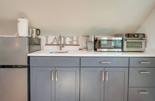 Ozark Apartment | Cozy Ozark Studio Near Downtown & River!