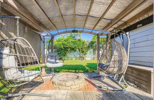 Sandalwood House | Cozy Patio Retreat by SkyRun Jacksonville