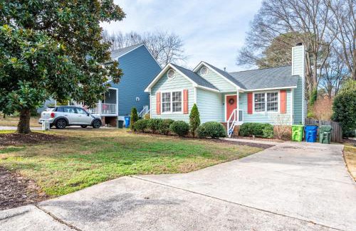 Raleigh House | Cozy Pet friendly home-Raleigh