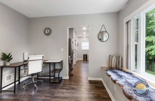 Lake Geneva House | Cozy Pet-Friendly Retreat in Lake Geneva