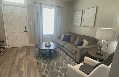 Portsmouth House | Cozy Portsmouth Retreat 2BR 1BA