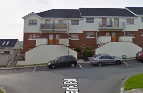 Tallaght House | Cozy Private Self-Contained Suite