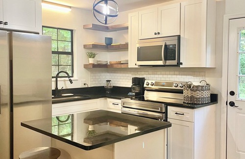 McDonald Cottage | Cozy Ranch with exercise equipment room, AC