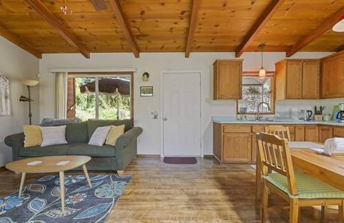 Twain Harte Cabin | Cozy Red Cabin - King bed, short drive to Dodge Ridge & Pinecrest Lake.