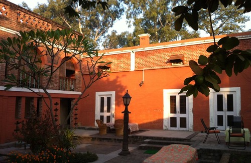 Gurdaspur House | Cozy Room in a heritage farmhouse in a quaint village 75 kms Near Amritsar