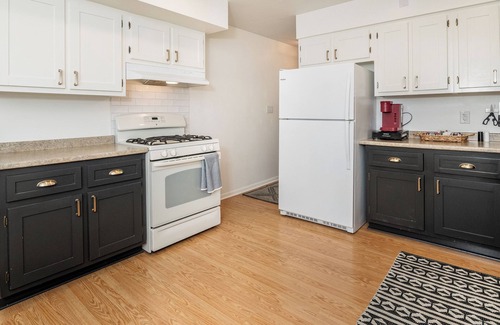 Bloomington House | Cozy, Roomy Ranch near IU Stadiums