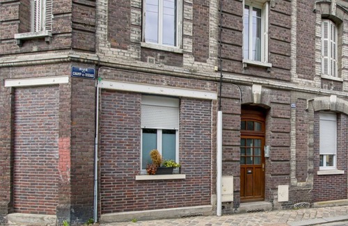 Gare-Jouvenet Apartment | Cozy Rouen: Studio Center City near Train Station