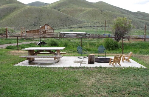 Lima Cabin | Cozy rustic cabin on Little Sheep Creek at foot of Lima Peaks