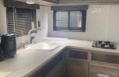 Jordan Valley House | Cozy RV2 with WiFi and AC in the Owyhee's. Jordan Valley Oregon