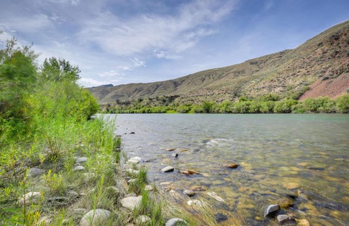 Salmon House | Cozy Salmon Home with Mountain Views and River Access