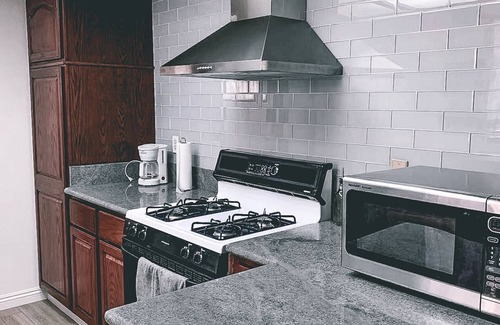 Chinatown House | Cozy, Single Story house with High Speed Internet near Las Vegas BLVD