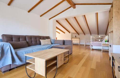 Chios Apartment | Cozy Sofita In Chios Island